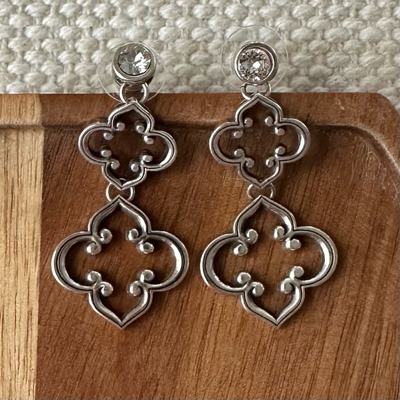 BRIGHTON Toledo Post Drop Earrings • JE9332 • Silver Plated • Double Clover - Picture 2 of 11